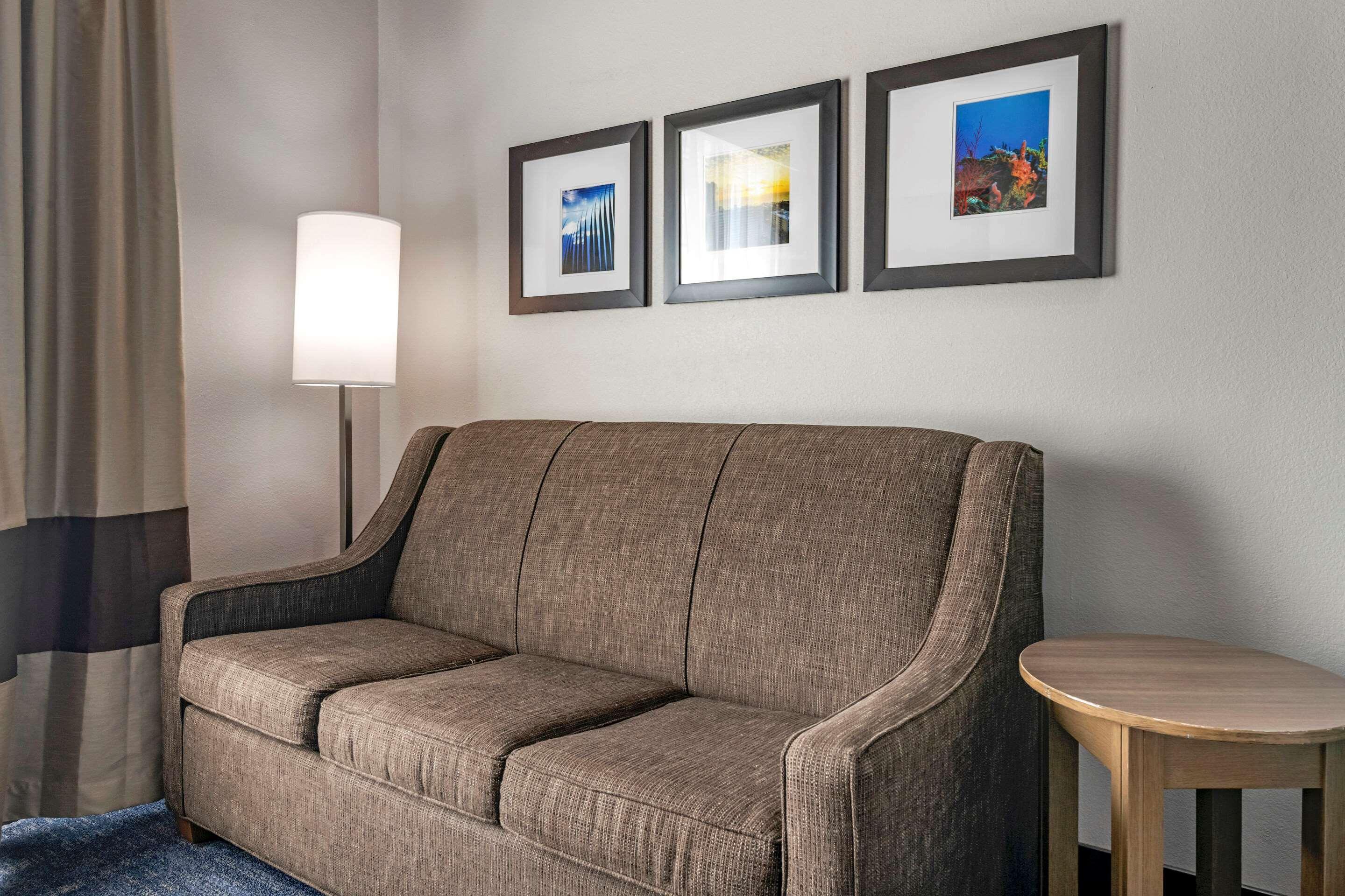 Comfort Suites Fort Lauderdale Airport & Cruise Port Dania Beach Exterior photo