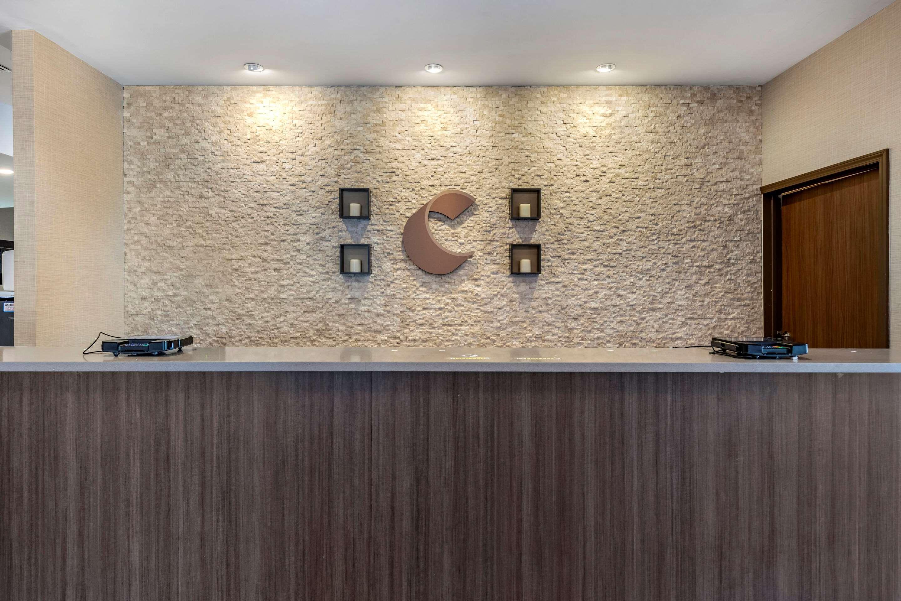 Comfort Suites Fort Lauderdale Airport & Cruise Port Dania Beach Exterior photo
