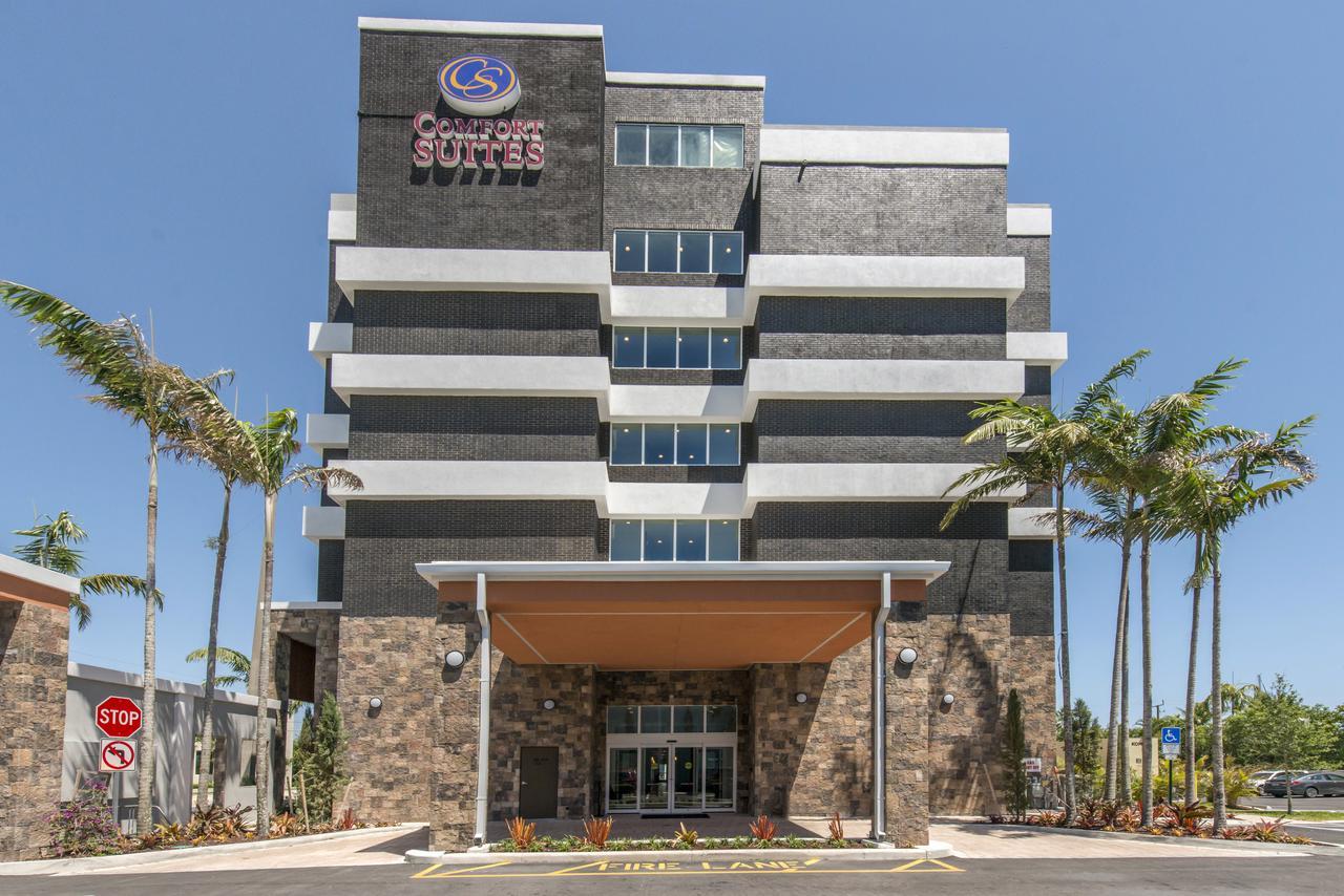 Comfort Suites Fort Lauderdale Airport & Cruise Port Dania Beach Exterior photo
